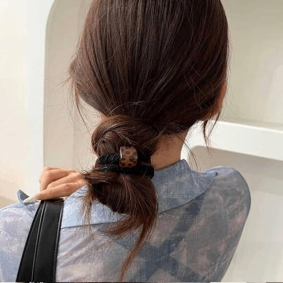 Silk Hair Scrunchies 4-Pack Soft Elegant Faux Pearl Hair Accessories for Women main image 4